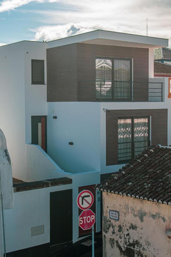 Apartamentos Da Travessa Praia da Vitória المظهر الخارجي الصورة