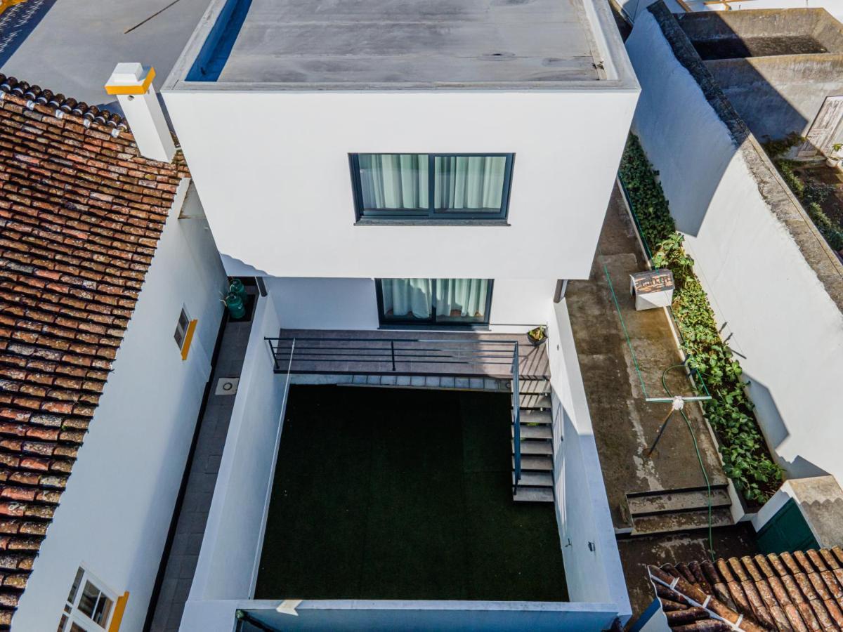 Apartamentos Da Travessa Praia da Vitória المظهر الخارجي الصورة